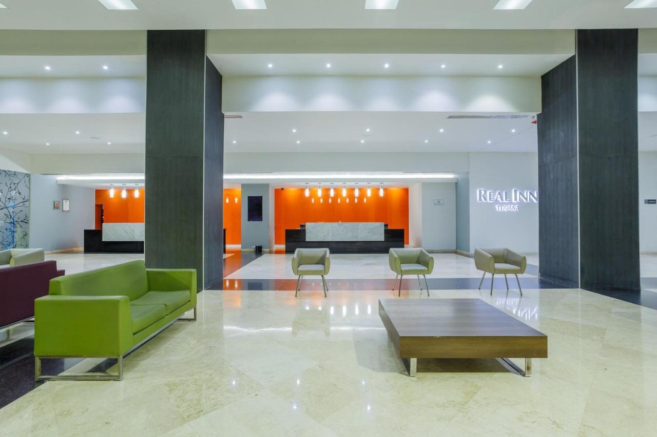 Real Inn Tijuana By Camino Real Hoteles Exterior foto Lobby of the hotel
