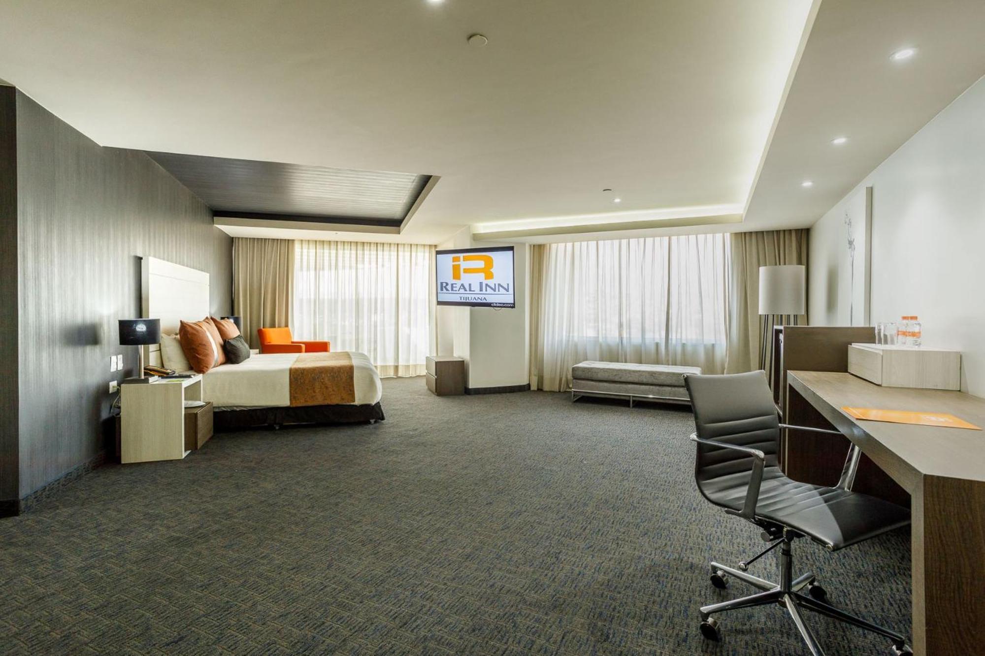 Real Inn Tijuana By Camino Real Hoteles Exterior foto A suite at the hotel
