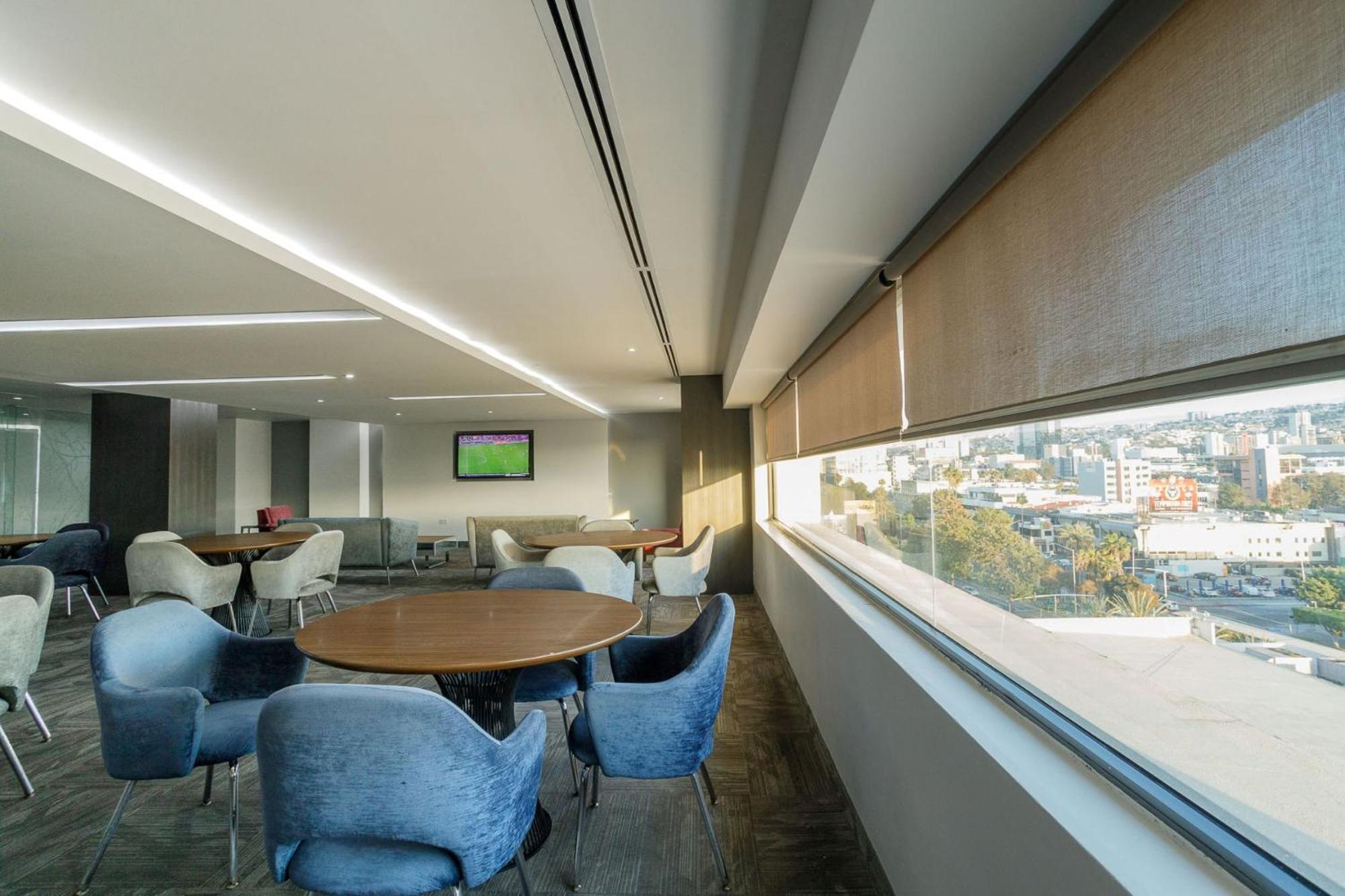 Real Inn Tijuana By Camino Real Hoteles Exterior foto The 10th floor of the building